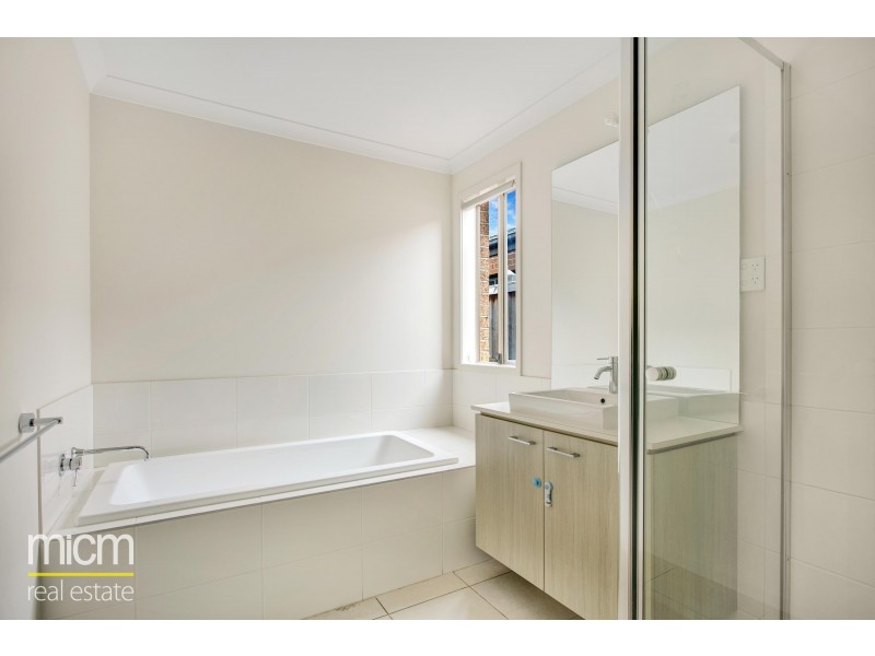 13 Castor Street, Williams Landing VIC 3027