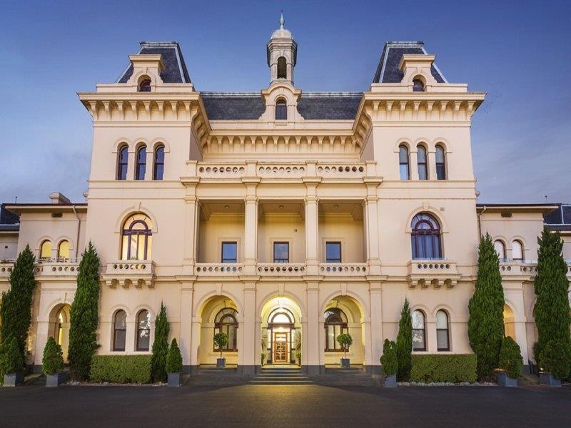 72 Wiltshire Drive, Kew VIC 3101