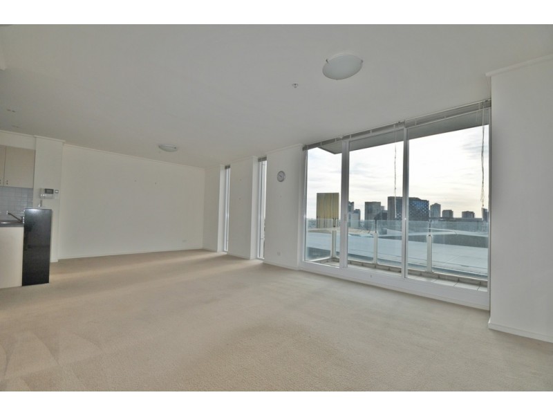 REF 040923/83 Whiteman Street, Southbank VIC 3006
