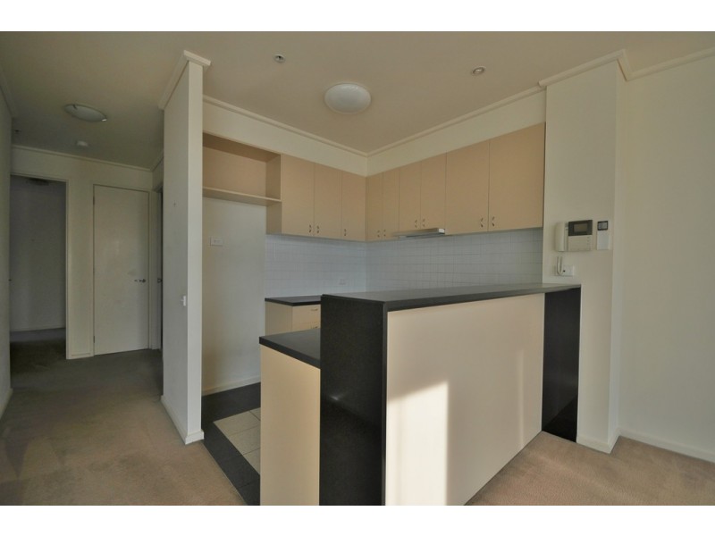 REF 040923/83 Whiteman Street, Southbank VIC 3006