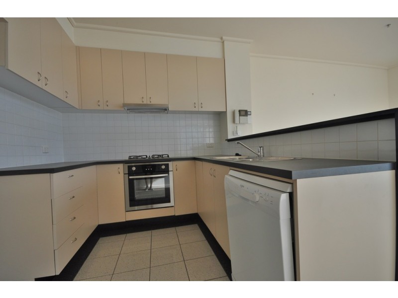 REF 040923/83 Whiteman Street, Southbank VIC 3006