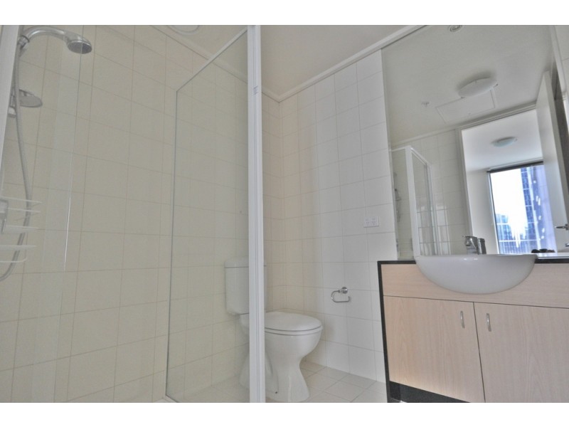 REF 040923/83 Whiteman Street, Southbank VIC 3006