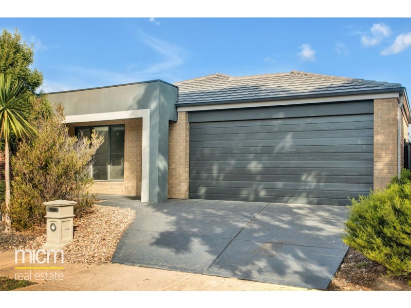 3 Walton Loop, Point Cook VIC 3030
