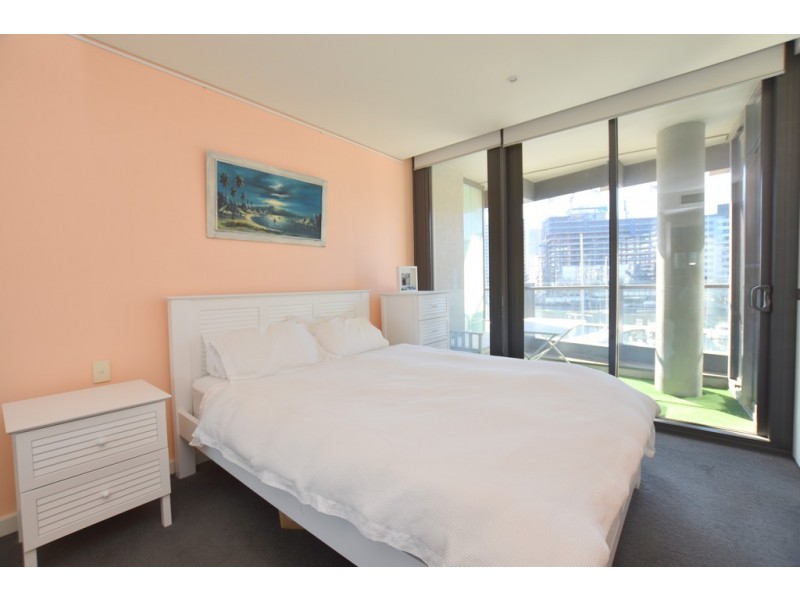 505/94 River Esplanade, Docklands VIC 3008