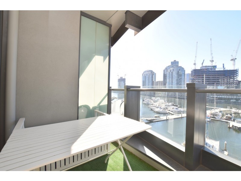505/94 River Esplanade, Docklands VIC 3008