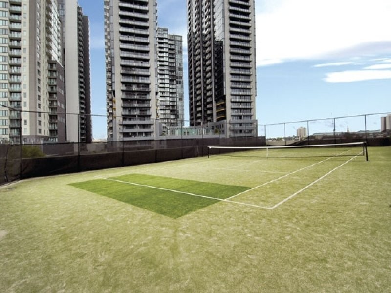 REF 041105/83 Queensbridge Street, Southbank VIC 3006