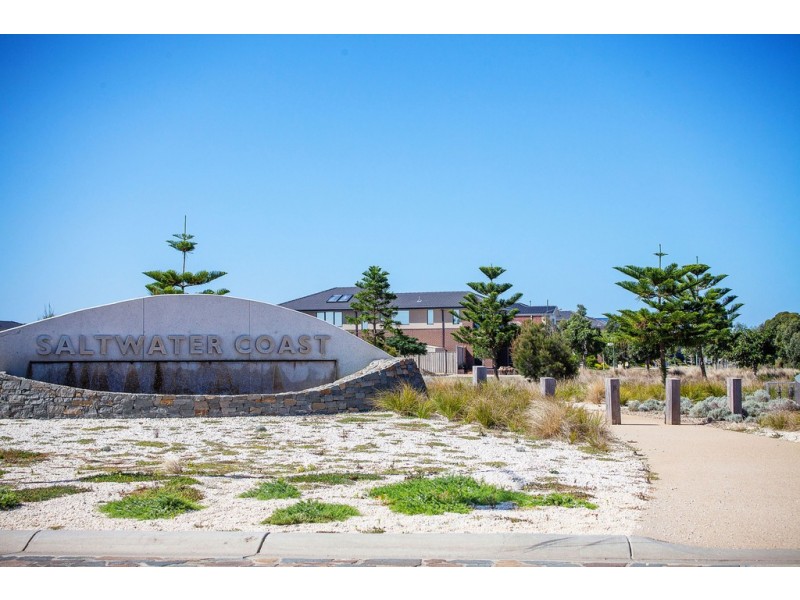 4 Yacht Road, Point Cook VIC 3030