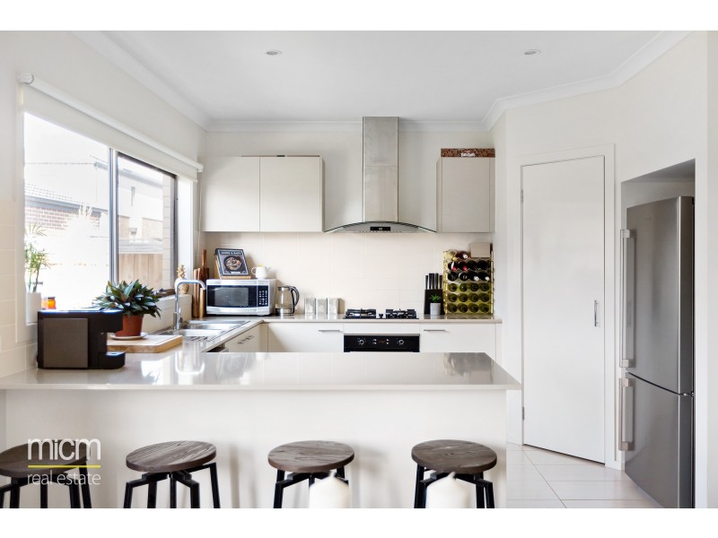 81 Bondi Parade, Point Cook VIC 3030