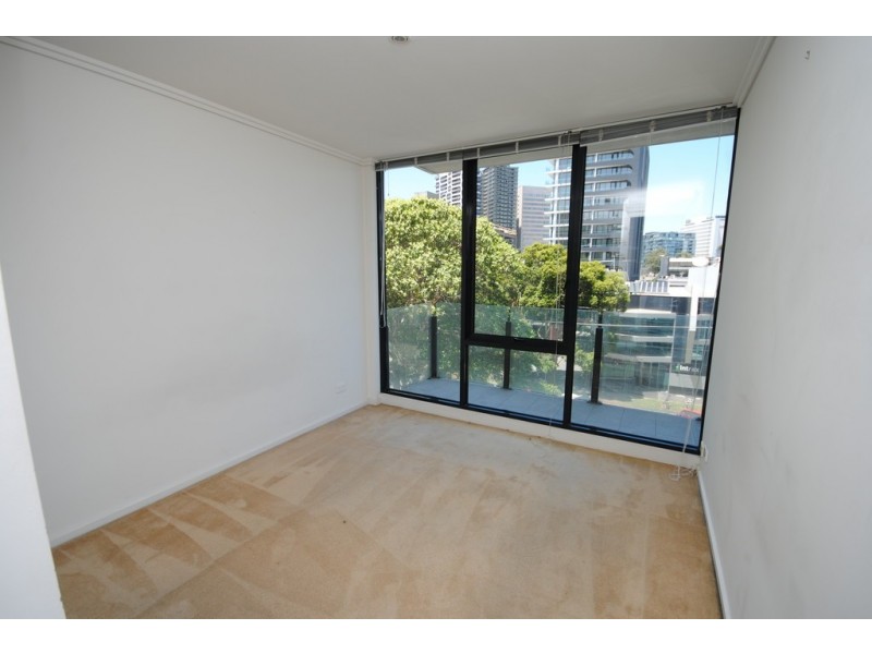 REF 041311/38 Bank Street, South Melbourne VIC 3205