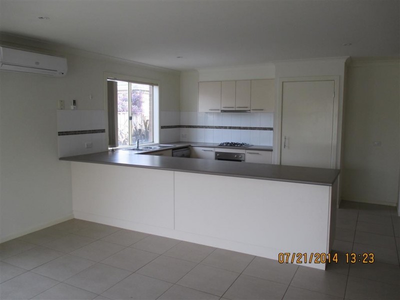 9 Shoveler Close, Williams Landing VIC 3027