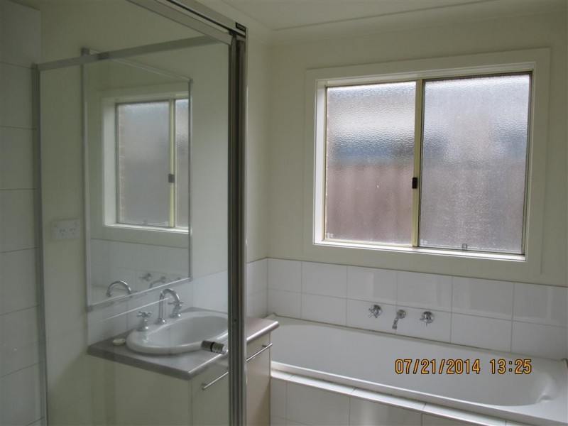 9 Shoveler Close, Williams Landing VIC 3027