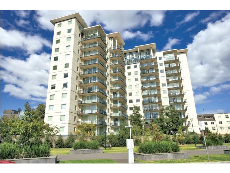 REF 041339/8 Wells Street, Southbank VIC 3006