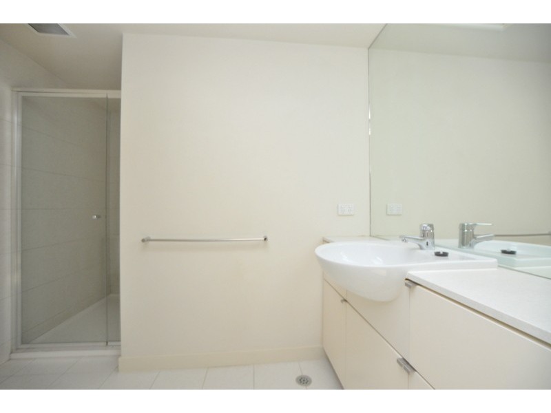 601/80 Clarendon Street, Southbank VIC 3006