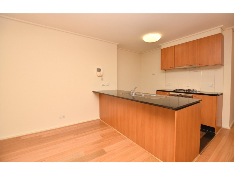 REF 041602/163 City Road, Southbank VIC 3006