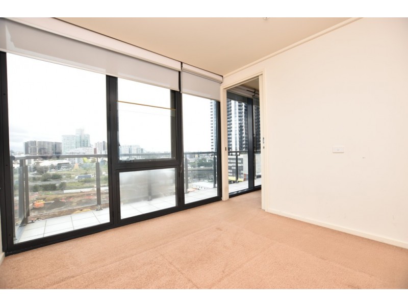 REF 041692/100 Kavanagh Street, Southbank VIC 3006
