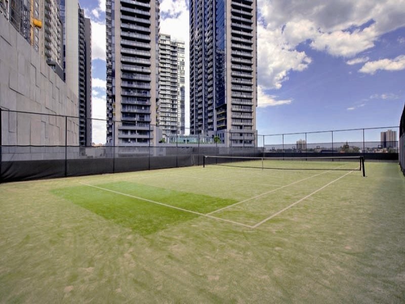 REF 041702/83 Queensbridge Street, Southbank VIC 3006