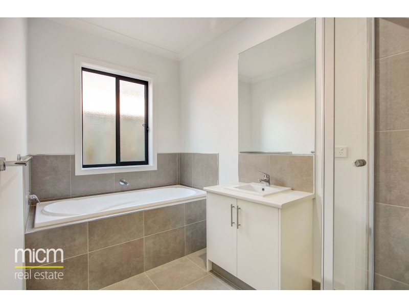 9 Moree Road, Point Cook VIC 3030