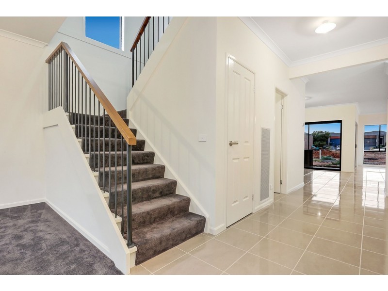 50 Award Crescent, Truganina VIC 3029