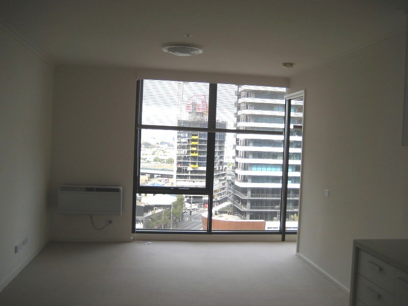 REF 042607/63 Whiteman Street, Southbank VIC 3006