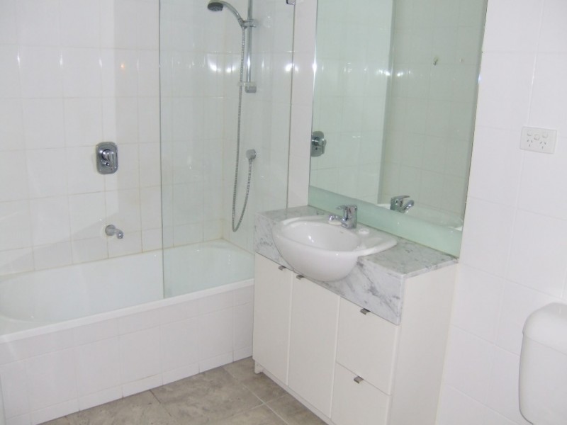 REF 042638/183 City Road, Southbank VIC 3006