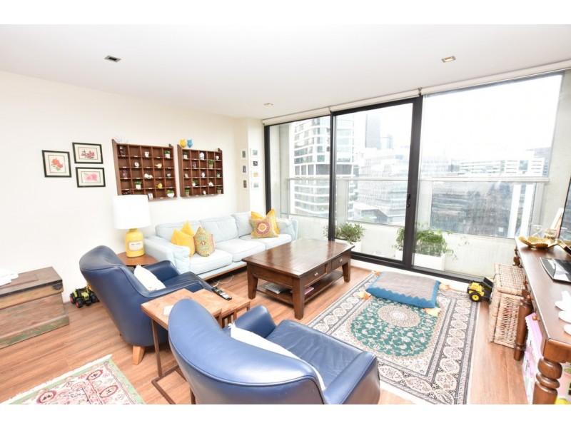 1806/100 Harbour Esplanade, Docklands VIC 3008