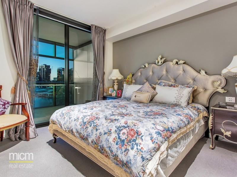 11M/9 Waterside Place, Docklands VIC 3008