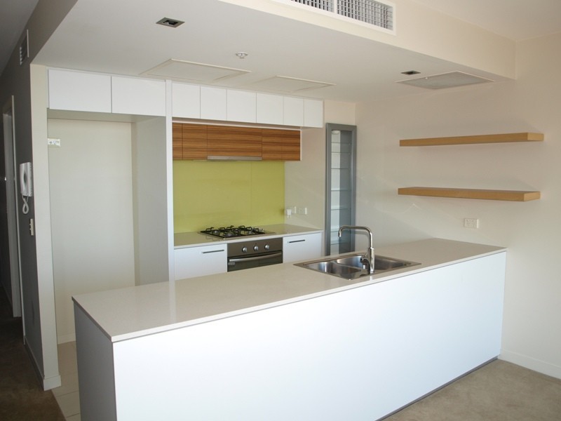 1110/100 Harbour Esplanade, Docklands VIC 3008