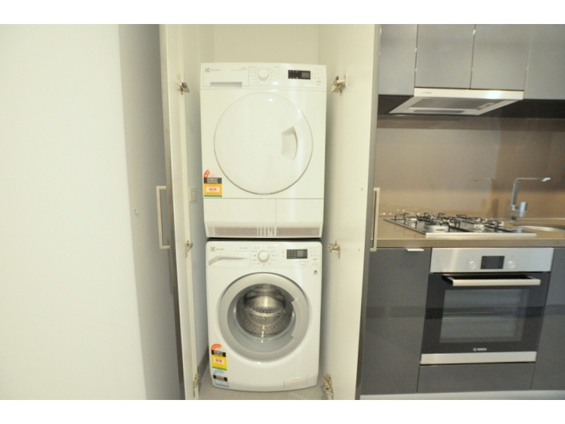 602/33 Clarke Street, Southbank VIC 3006