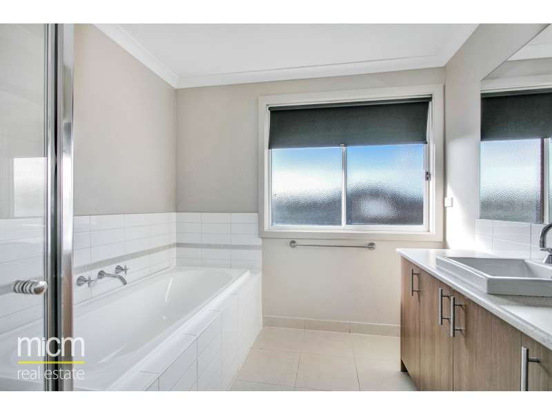 25 Cooinda Way, Point Cook VIC 3030