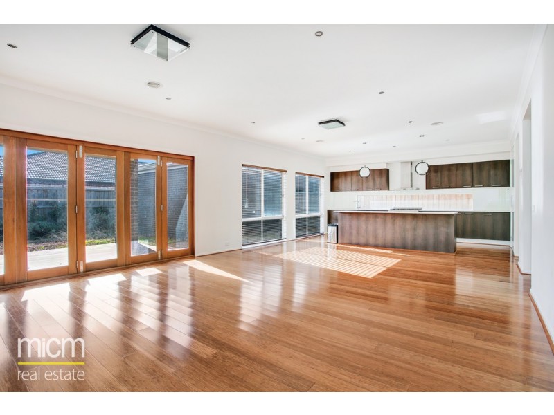 16 Ashcroft Avenue, Williams Landing VIC 3027