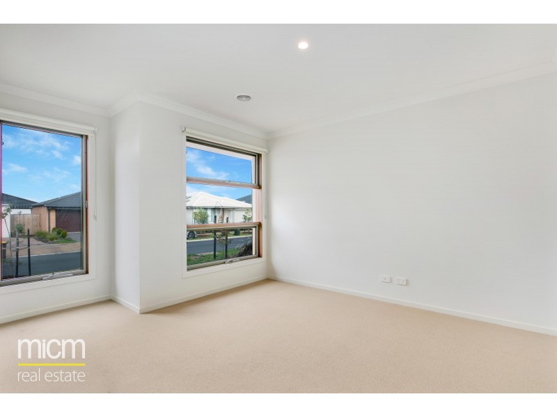 19 Bandicoot Loop, Tarneit VIC 3029