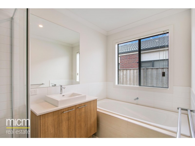 19 Bandicoot Loop, Tarneit VIC 3029