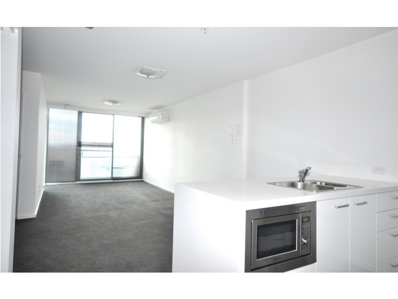 REF 050702/241 City Road, Southbank VIC 3006