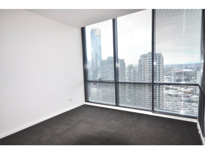 REF 050702/241 City Road, Southbank VIC 3006