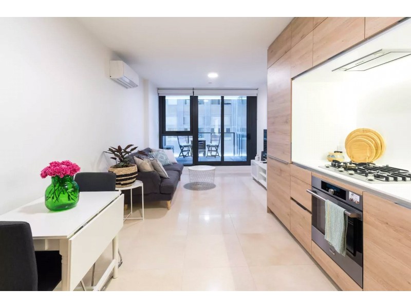 705/12 Queens Road, Melbourne VIC 3004