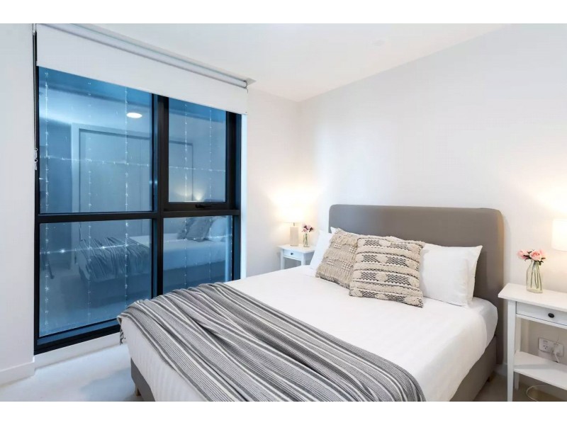 705/12 Queens Road, Melbourne VIC 3004