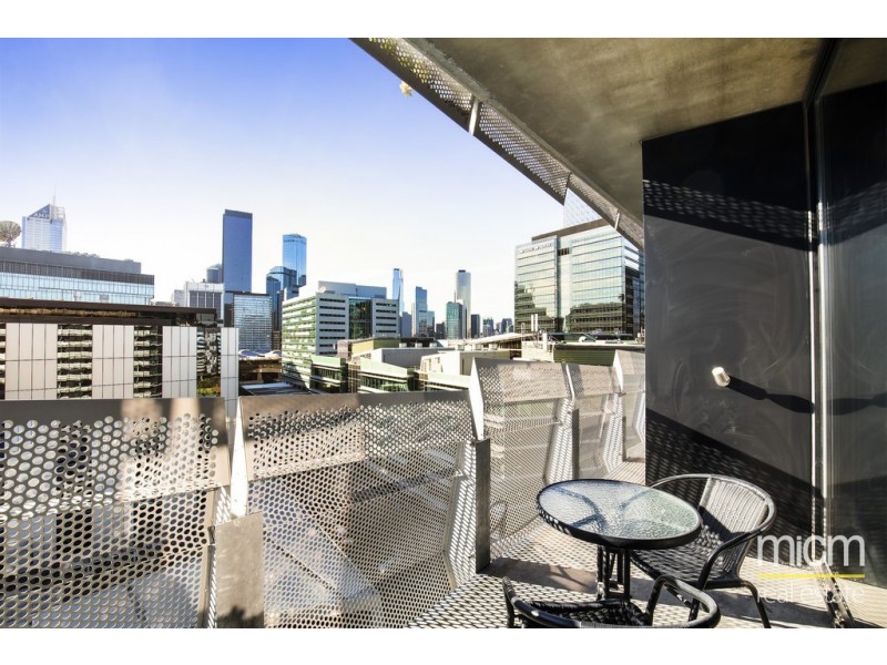 1305/8 Waterview Walk, Docklands VIC 3008