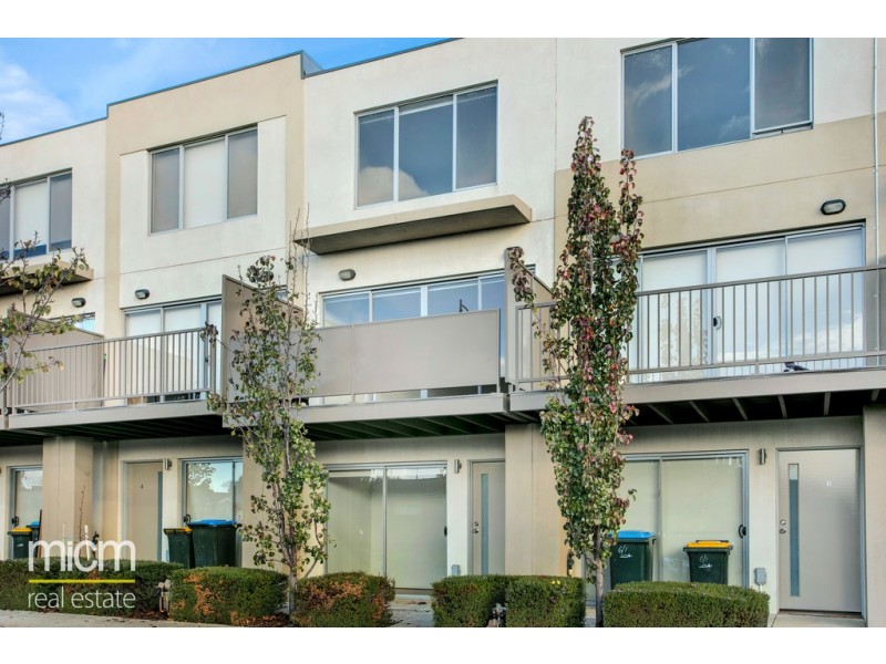 5/1 Clearwater Rise Parade, Truganina VIC 3029