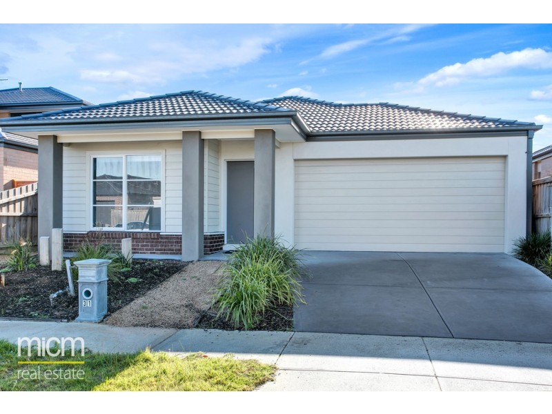 31 Neighbourhood Grove, Point Cook VIC 3030