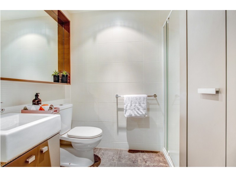 REF 051400/180 City Road, Southbank VIC 3006