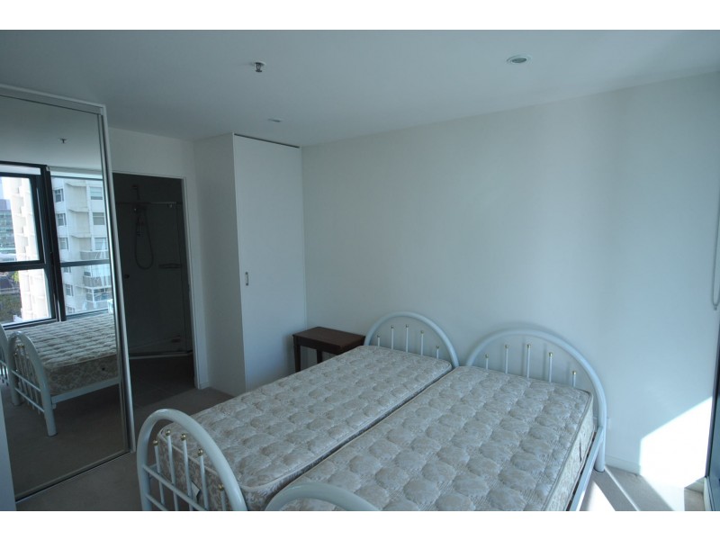 1406/8 Sutherland Street, Melbourne VIC 3000