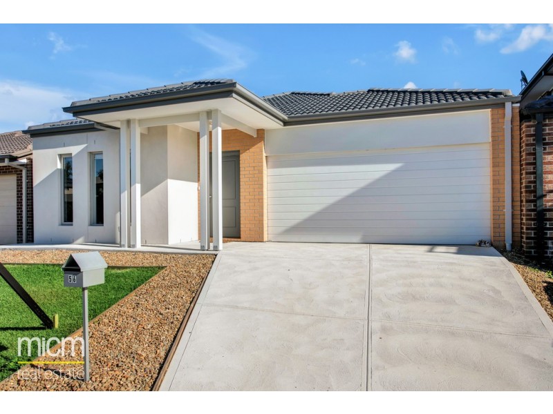 56 Sunnybank Drive, Point Cook VIC 3030