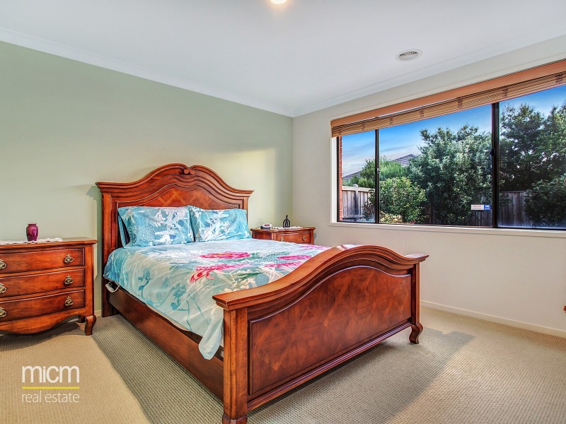 11 Verdure Street, Point Cook VIC 3030
