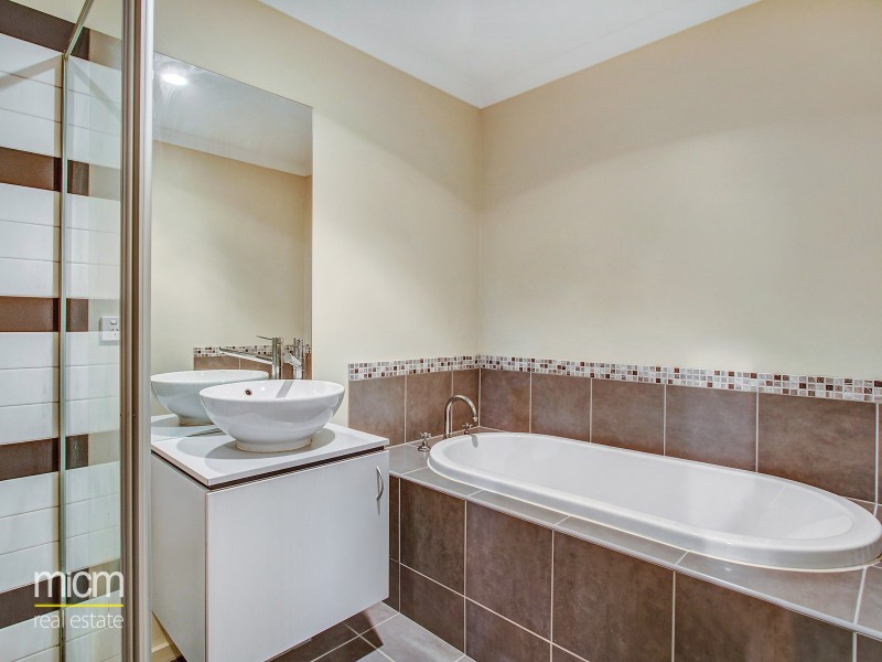 11 Verdure Street, Point Cook VIC 3030