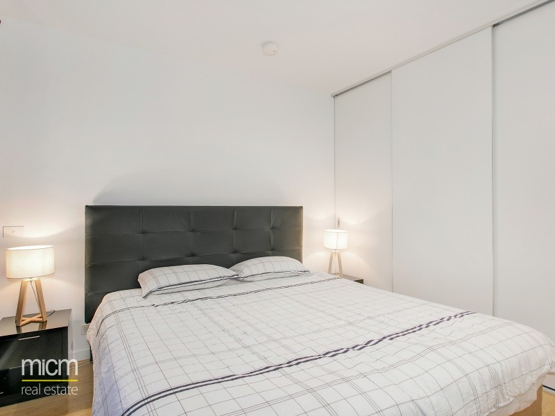 2305/7 Katherine Place, Melbourne VIC 3000