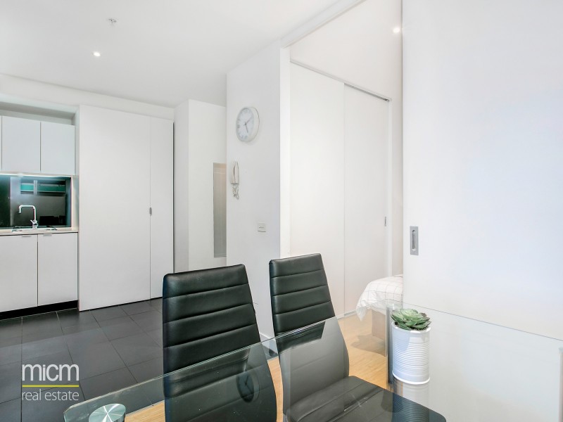 2305/7 Katherine Place, Melbourne VIC 3000