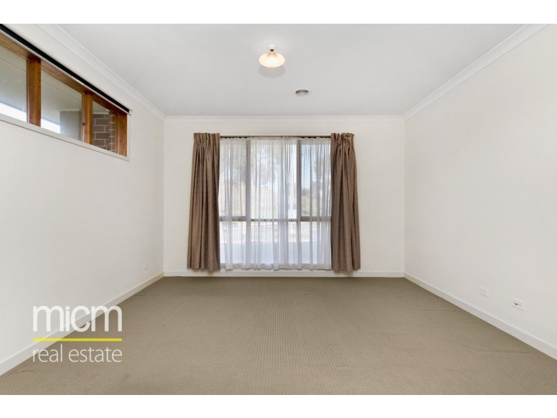 50 Alamanda Boulevard, Point Cook VIC 3030