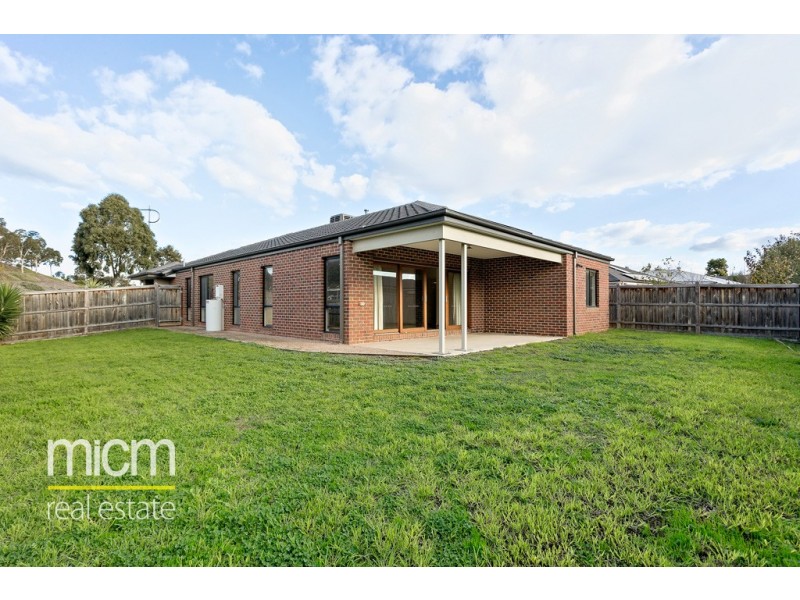 50 Alamanda Boulevard, Point Cook VIC 3030