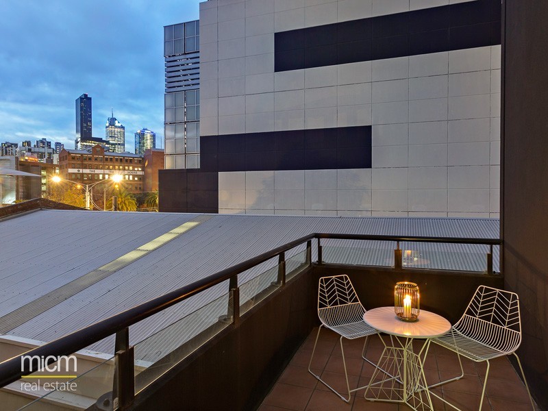 22/79 Whiteman Street, Southbank VIC 3006