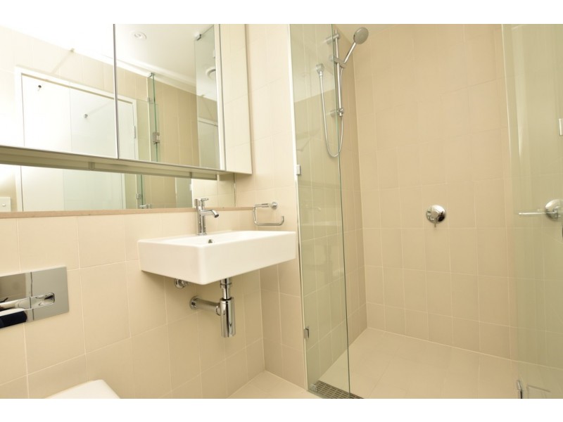 910B/889 Collins Street, Docklands VIC 3008